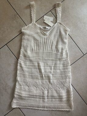 Abercrombie & Fitch Cream V-Neck Knit Sleeveless Dress